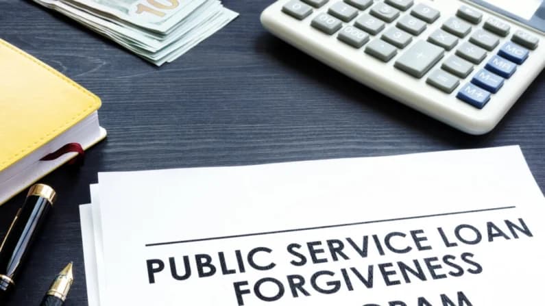 Gobierno federal excluirá a empleadores con actividades ilegales de la condonación de préstamos