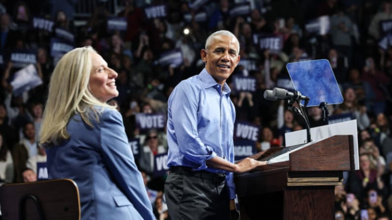 Obama se une a la campaña electoral en el último empujón de los demócratas antes de las elecciones
