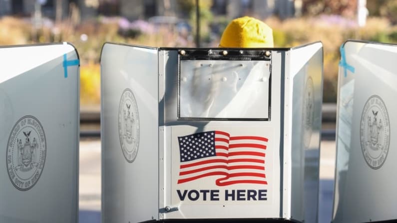 Elecciones a la alcaldía de Miami van a segunda vuelta; Meiner se perfila como ganador en Miami Beach