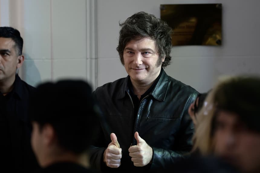 El presidente argentino vuelve a EE. UU. tras su triunfo electoral respaldado por Trump