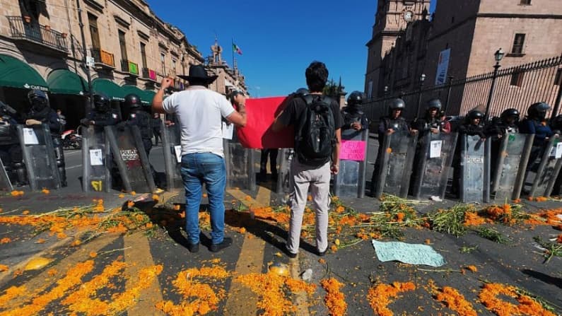 Amnistía Internacional insta a México a investigar violaciones de DD. HH. durante protestas en Michoacán