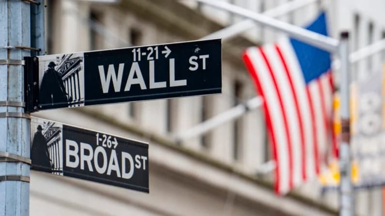 Bonificaciones de Wall Street alcanzan su máximo en cuatro años, según análisis