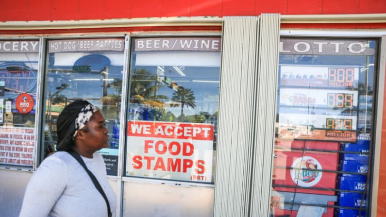 Estados Unidos financiará íntegramente beneficios del SNAP en noviembre
