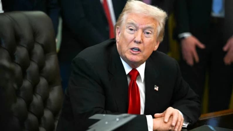 Trump defiende visas H-1B y dice que EE. UU. todavía necesita talento extranjero