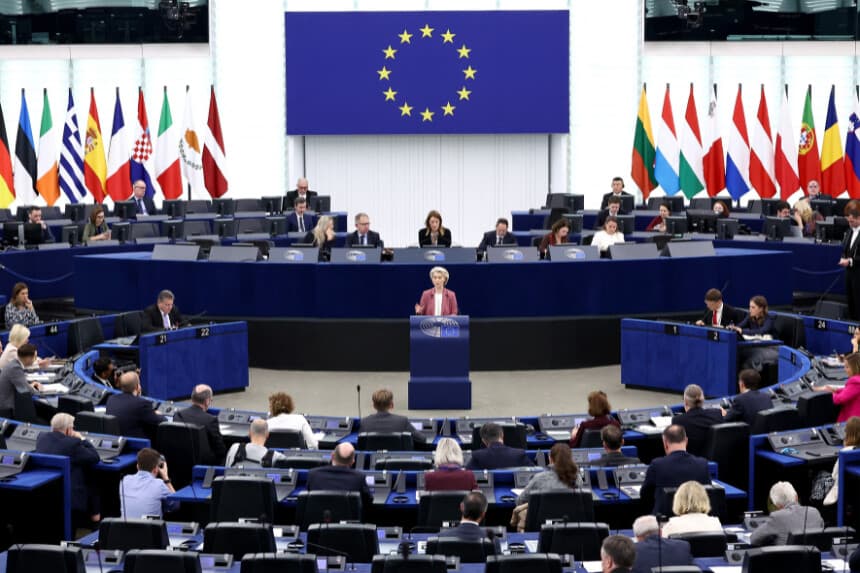 UE propone estrechar lazos con Ucrania en materia de industria de defensa
