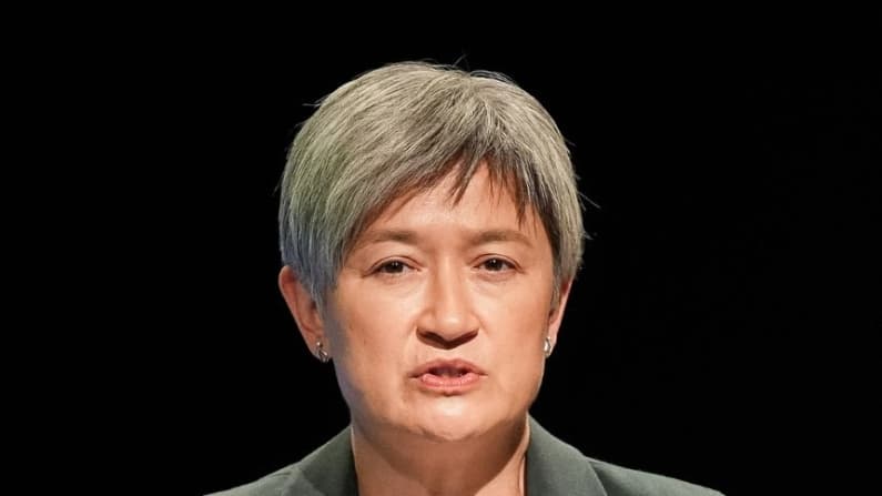 Canciller australiana defiende el multiculturalismo pero se niega a condenar la directiva de Trump sobre migración