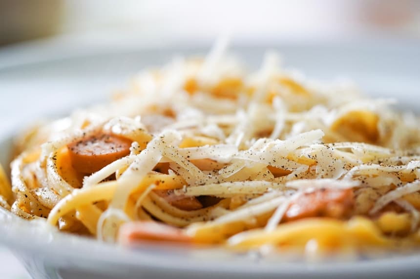 Queso rayado. (Mariya Muschard/Pixabay)