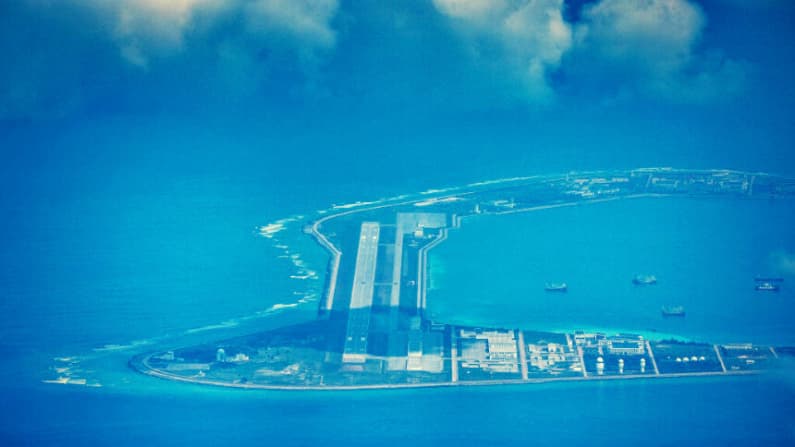 Filipinas acusa a China de lanzar bengalas contra un avión patrullero