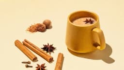 ¿Digestión lenta? Pruebe esta deliciosa leche casera con especias de invierno