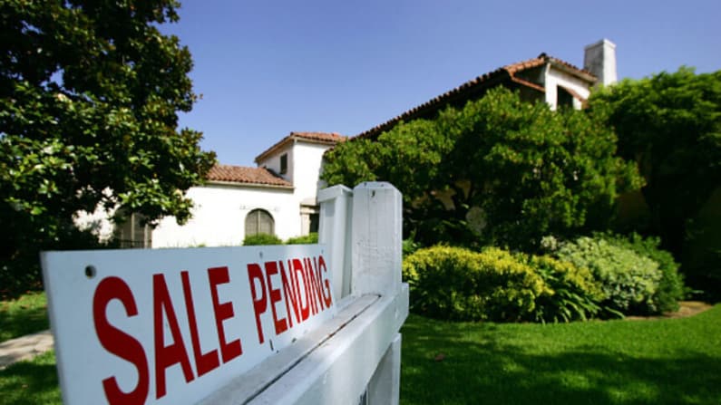 Trump promete reducir los precios de la vivienda con planes inmobiliarios "agresivos"