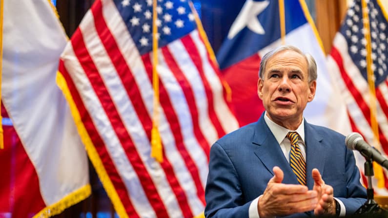 Así puede participar en el nuevo programa de vales escolares de Texas