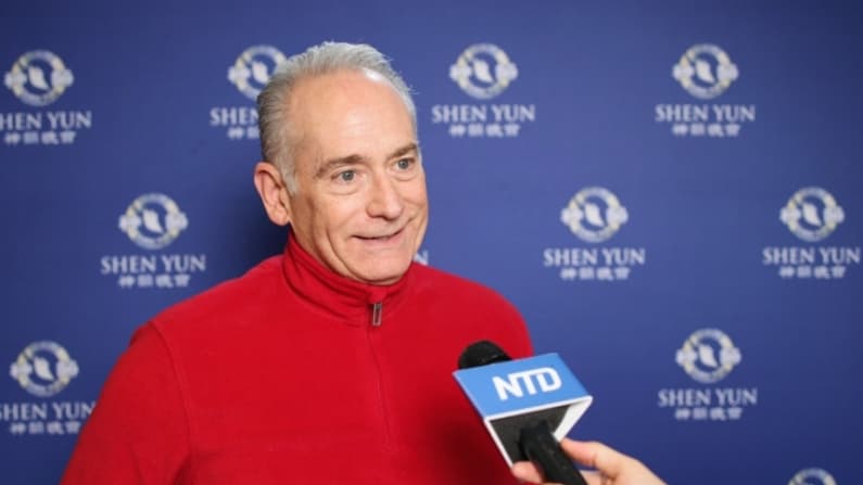 Los artistas de Shen Yun son "personas muy talentosas": Espectador tras el primer espectáculo de 2026