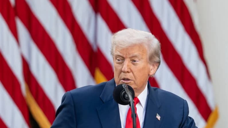 Trump dice que no le preocupan los ejercicios navales chinos alrededor de Taiwán