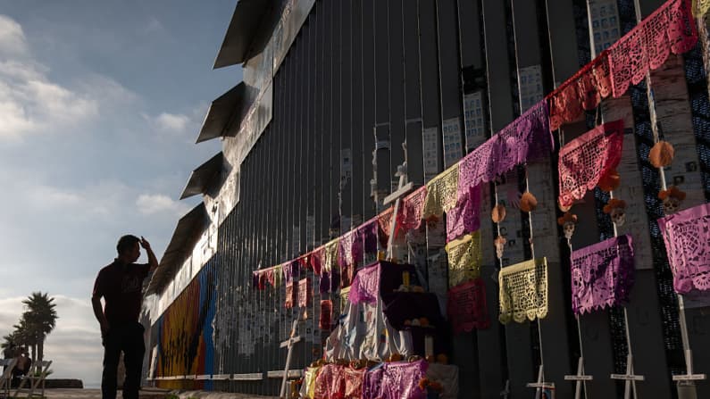 Inmigración y Defensa de Estados Unidos