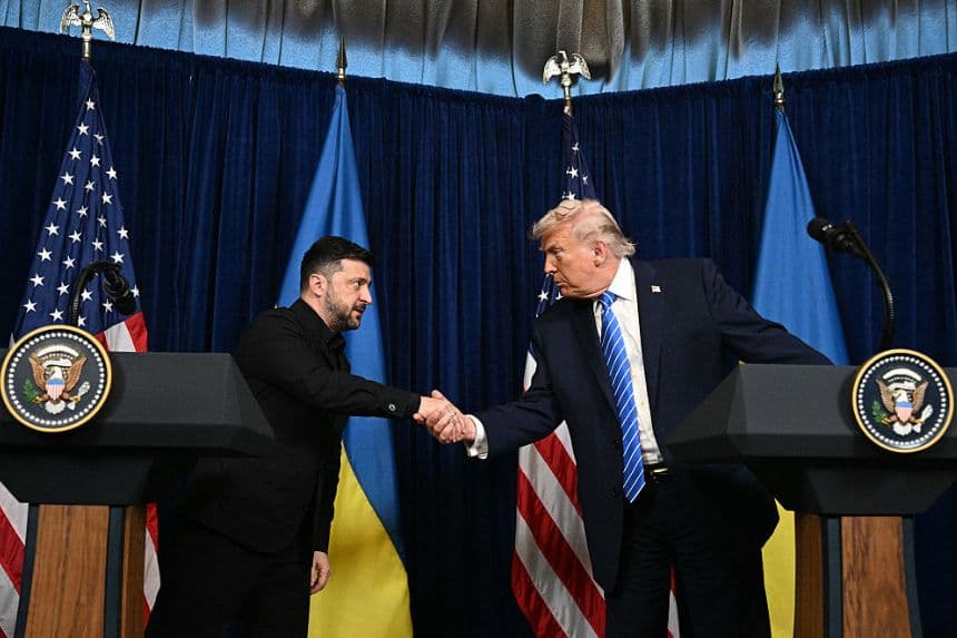Zelenski discute con Trump el establecimiento de una presencia militar estadounidense en Ucrania