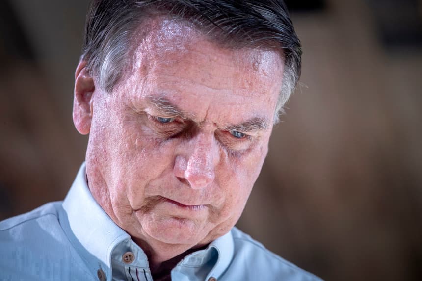 Bolsonaro recibe el alta médica y regresa a prisión tras ocho días hospitalizado