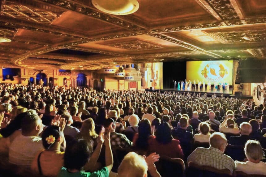 La decimotercera actuación de Shen Yun Global Performing Arts en el Capitol Theatre de Sídney, Australia, el 9 de marzo de 2025. (Lu Ming/The Epoch Times)