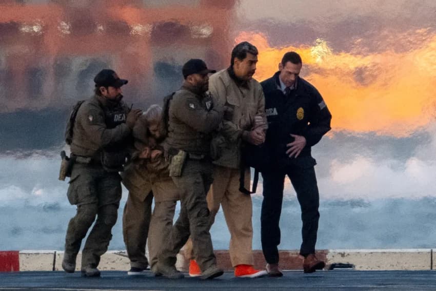 Trump dice que pilotos de EE. UU. fueron heridos en las piernas durante la captura de Maduro