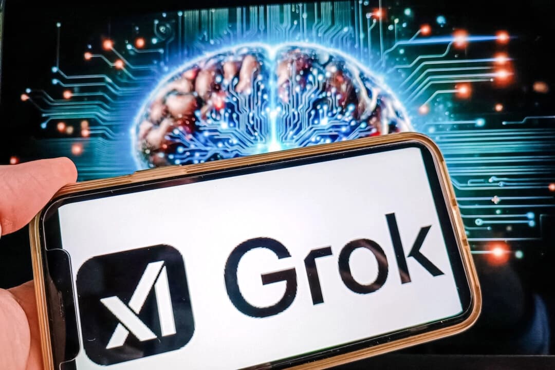 Por generar contenido explícito, Malasia e Indonesia bloquean Grok, la IA de Musk