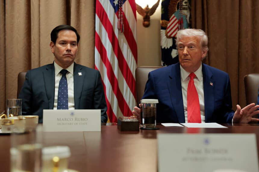Departamento de Estado revoca 100,000 visados en el segundo mandato de Trump