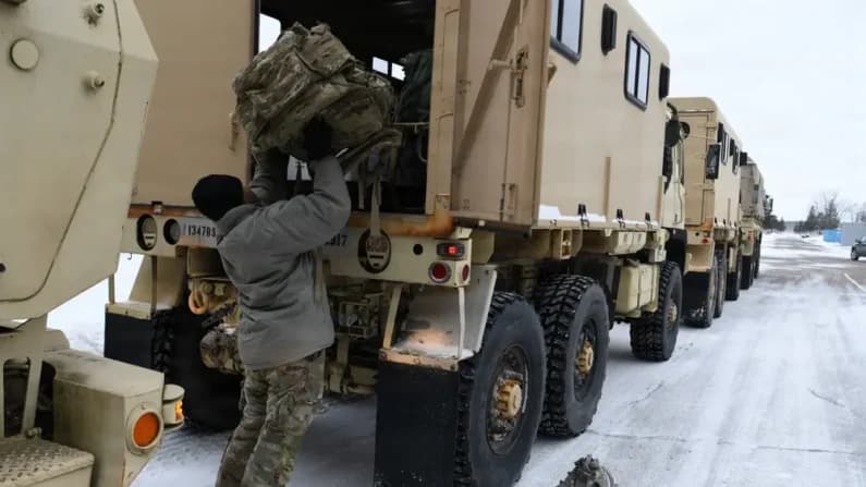Gobernador Walz ordena movilizar Guardia Nacional por protestas contra ICE en Minnesota
