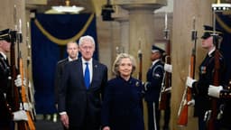 Los Clinton testificarán en caso Epstein a finales de este mes, finalizando la amenaza de desacato