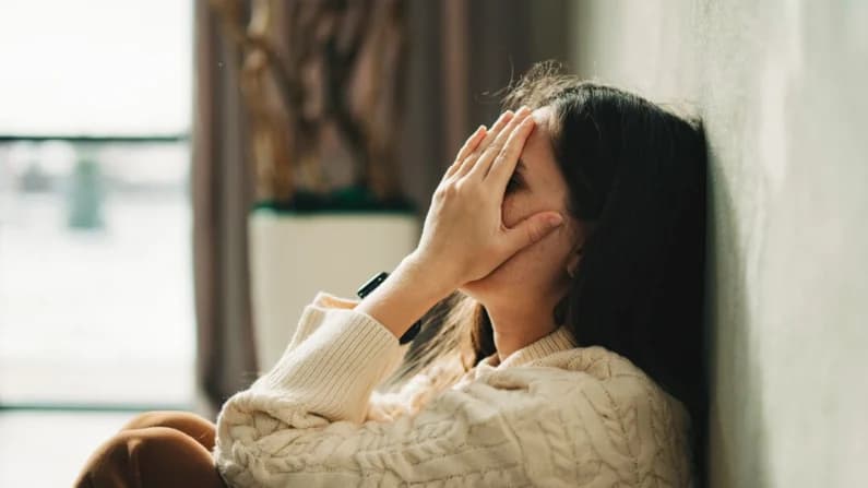 "Vergüenza que enferma": Por qué odiar su cuerpo bloquea su curación