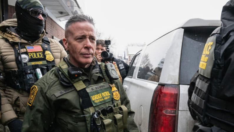 Alcalde de Minneapolis dice que agentes federales comenzarán a abandonar la ciudad