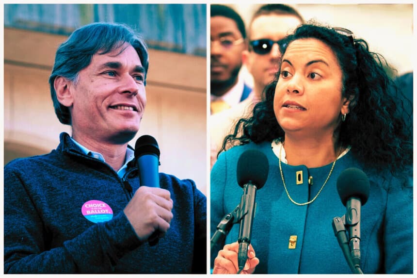 (Izquierda) El representante demócrata Tom Malinowski participa en un acto para animar a votar en Rahway, Nueva Jersey, el 29 de octubre de 2022. (Derecha) Analilia Mejía habla durante una manifestación en la que se pide una reforma ética del Tribunal Supremo de los Estados Unidos en Washington, el 2 de mayo de 2023. (Spencer Platt/Getty Images; Joy Asico/AP Images para Center for Popular Democracy Action)