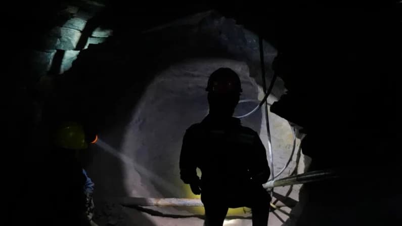 Hallan cuerpo que sería de uno de los 10 mineros secuestrados en Sinaloa de mina canadiense