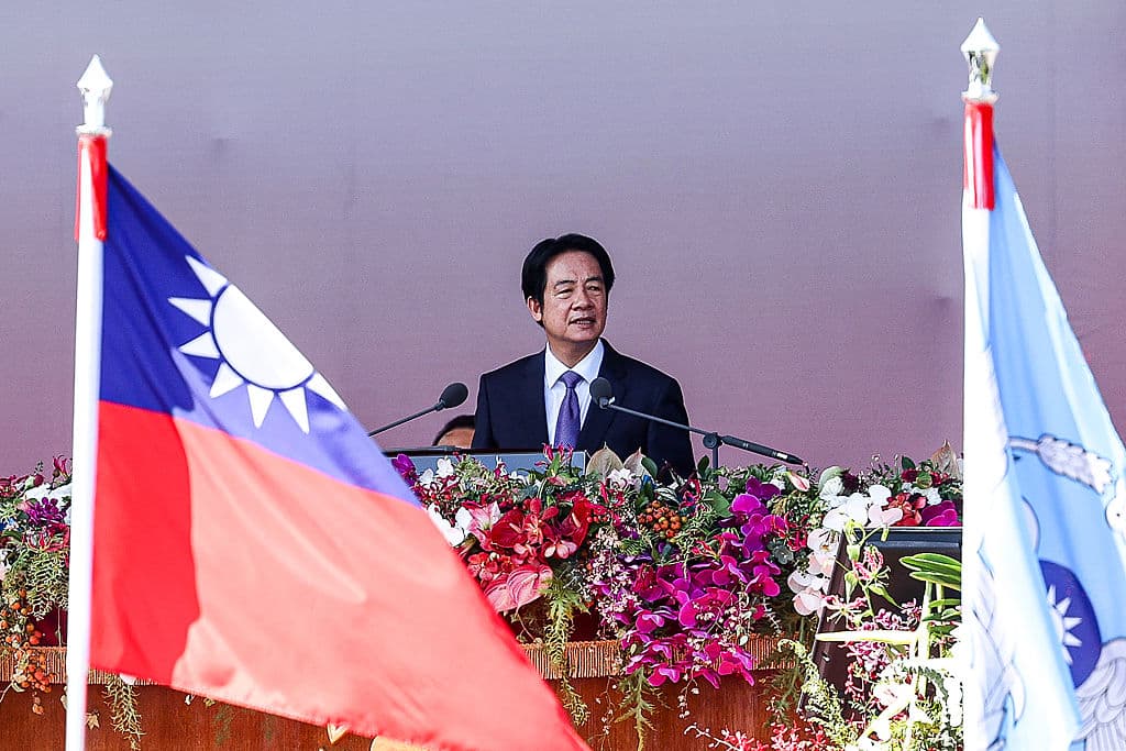 El presidente de Taiwán, Lai Ching-te, pronuncia un discurso durante las celebraciones del Día Nacional en el Palacio Presidencial de Taipéi el 10 de octubre de 2025. (Foto de I-Hwa Cheng / AFP) (Foto de I-HWA CHENG/AFP a través de Getty Images)