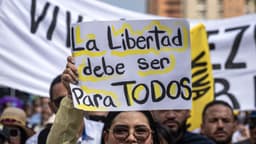 Líder estudiantil en Venezuela denuncia persecución tras protestar por presos políticos