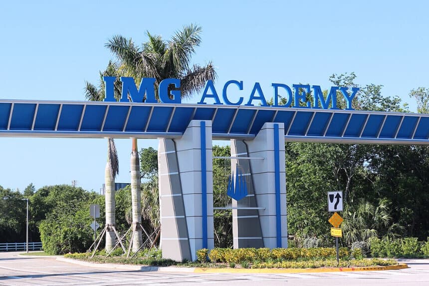 Multa millonaria a escuela de EE. UU. que matriculó a hijos de sujetos vinculados al narco mexicano