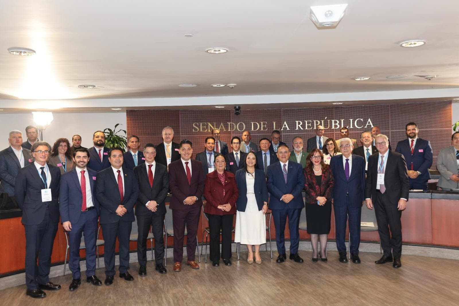 Senado analiza el futuro del autotransporte de carga en América del Norte en el marco del T-MEC