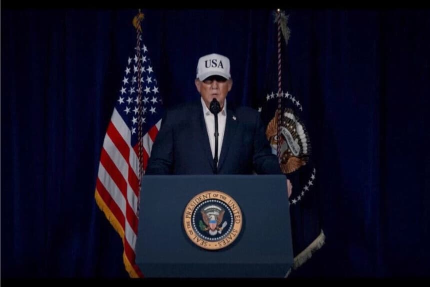 El presidente Donald Trump anuncia que Estados Unidos e Israel han iniciado “importantes operaciones de combate” en Irán con el objetivo de eliminar las amenazas del régimen del país, en un vídeo publicado el 28 de febrero de 2026. ( @realDonaldTrump via Truth Social)