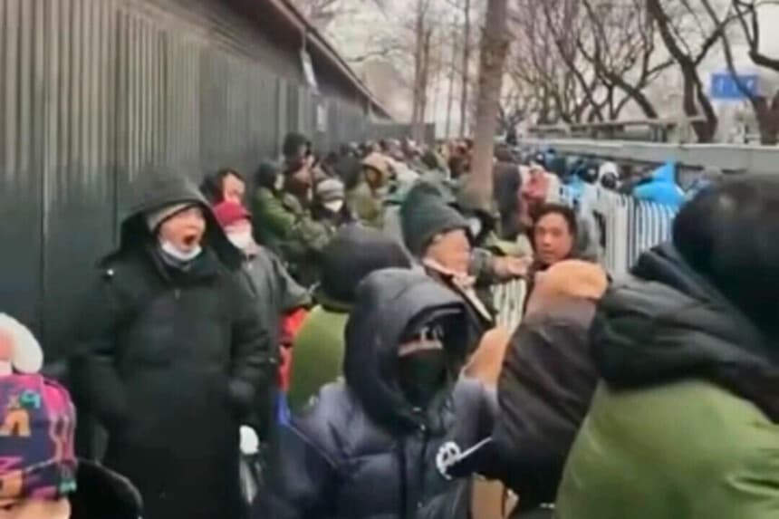 Demandantes se reúnen en Beijing en medio del frío y fuerte seguridad durante las “Dos Sesiones” de China