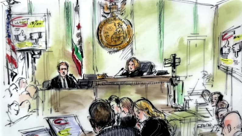 Demandante descansa y la defensa comienza a presentar pruebas en el juicio por adicción a redes sociales