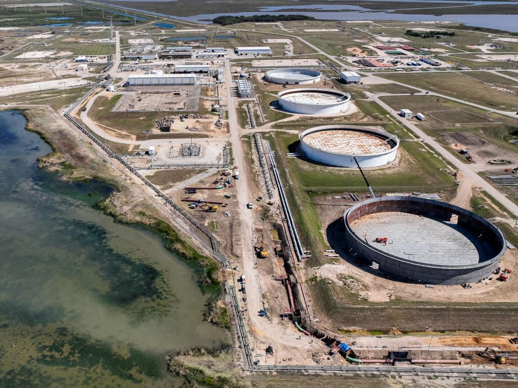 Almacén de la Reserva Estratégica de Petróleo en el emplazamiento de Bryan Mound, en Freeport, Texas. el 19 de octubre de 2022. (Brandon Bell/Getty Images)