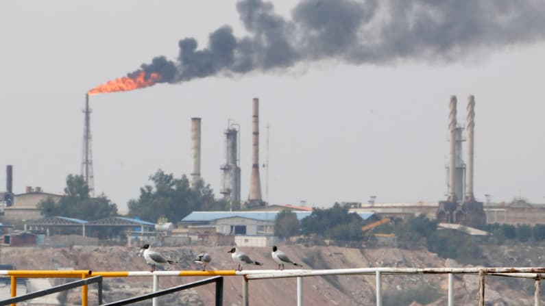 EE. UU. "arrasó" objetivos militares en isla iraní Kharg, pero queda infraestructura petrolera: Trump