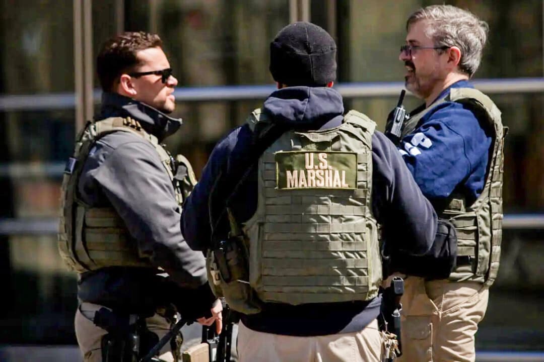 Localizan a decenas de niños desaparecidos, durante operación en California: Alguaciles de EE. UU.