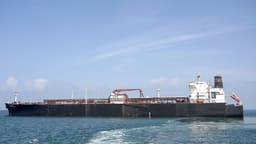 Emiratos Árabes se une a 21 países que se comprometen a garantizar libre paso en estrecho de Ormuz