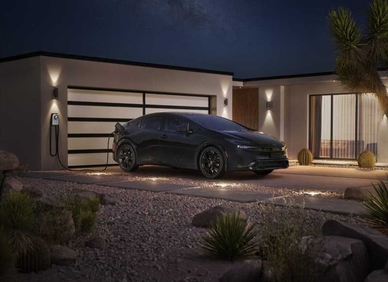 El Toyota Prius híbrido recargable compromete poco en su búsqueda de gran eficiencia