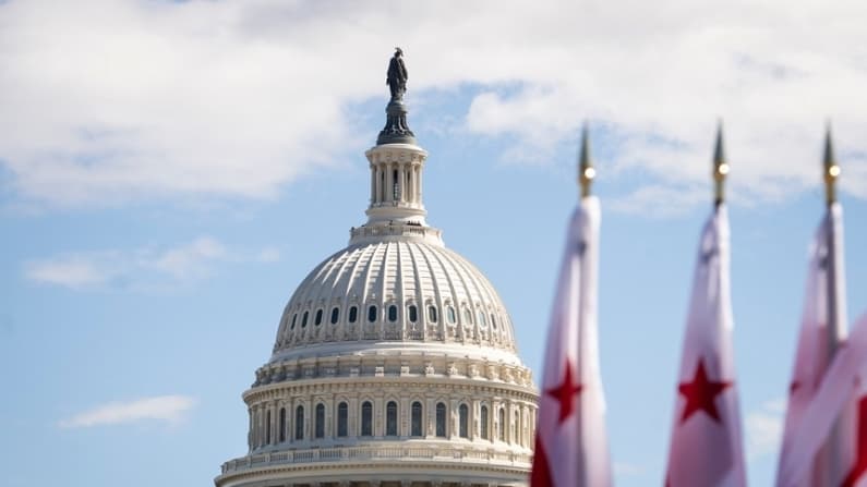 Senado rechaza nuevamente iniciativa para restringir poderes bélicos de Trump contra Irán