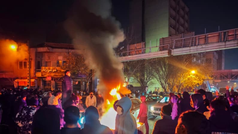 Irán ejecuta a tres personas por su participación en las protestas de enero