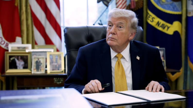 Trump decreta mantener segundo sábado de diciembre para el partido Ejército vs. Marina