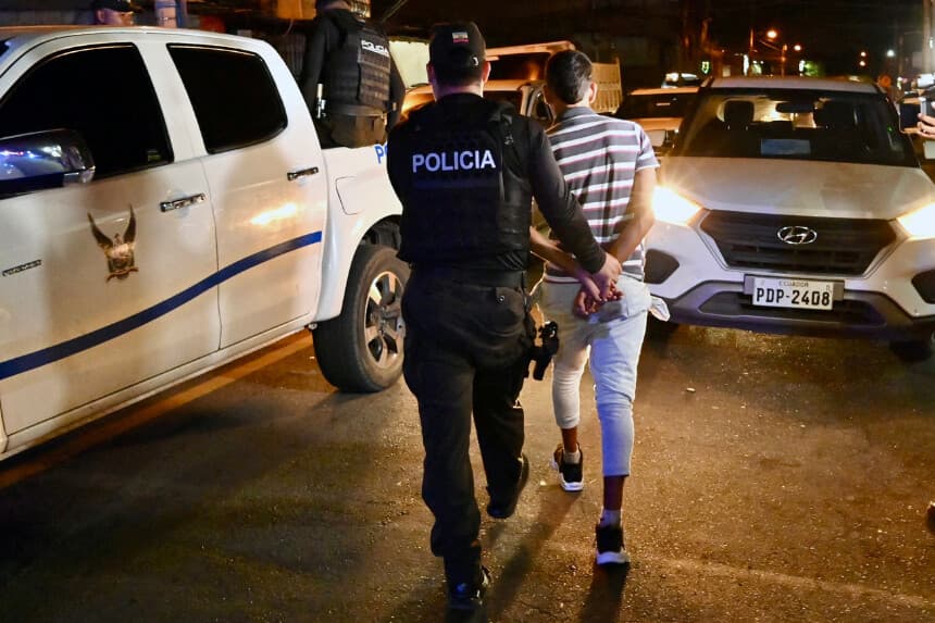 Ecuador captura a alias "Abel", líder de una facción de la banda criminal "Los Lobos"
