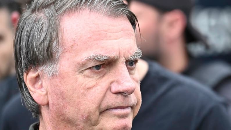 Congreso brasileño aprueba ley para reducir la condena de Bolsonaro, anulando el veto de Lula