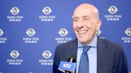 Senador italiano elogia el coraje de Shen Yun por desafiar al comunismo a través de la danza y la música
