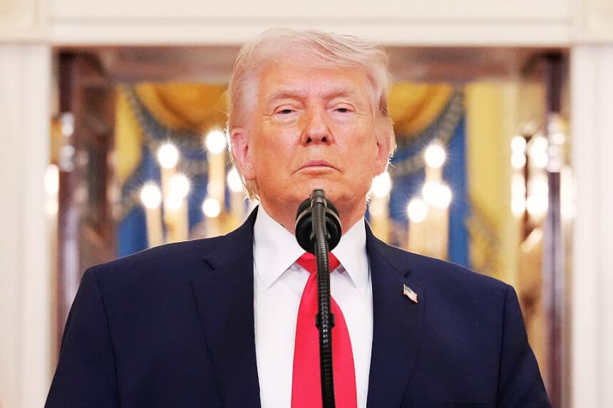 El presidente Donald Trump desde el Cross Hall de la Casa Blanca, en Washington, el miércoles 1 de abril de 2026. (Alex Brandon-Pool/Getty Images)