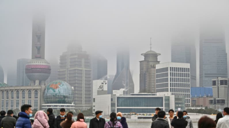 China ordena a las redacciones reforzar la censura en medio de crecientes problemas económicos